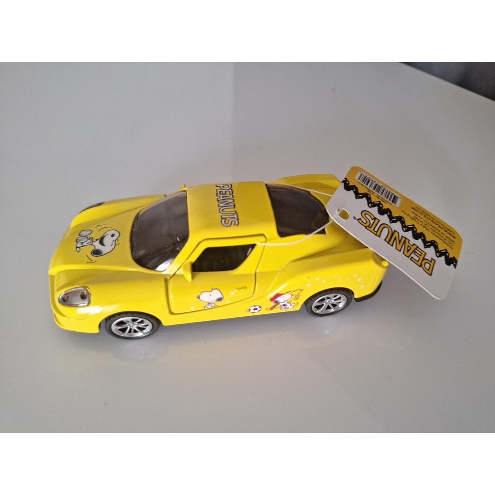 Peanuts 5" Diecast Blue Sports Car Pull Back Action Snoopy Speed Beagle  New